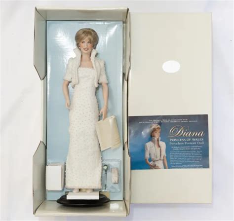 Diana Princess Of Wales Porcelain Portrait Doll By The Franklin Mint