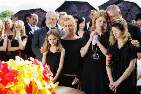 Makeup Ideas For Funeral How To Look Appropriate And Respectful The