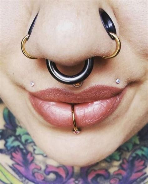 Women With Huge Septums Piercingnarizmegustan Crazy Piercings Face Piercings Body Jewelry Nose