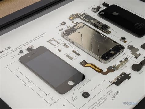Hands On Grid 4s Turns A Disassembled Iphone Into Decor For Your Home