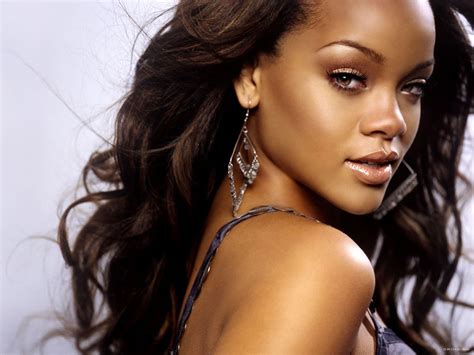 Rihanna Nude Pics Rihanna Exposed First Class Fashionista