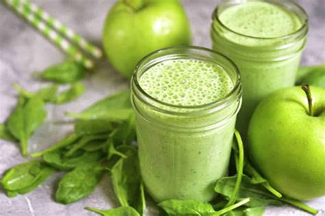 Delicious Pumpkin Smoothie For Weight Loss I Live For Greens