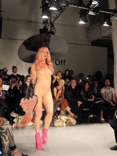 Charlie Le Mindu Nude Runaway Show 2010 Nudeshots