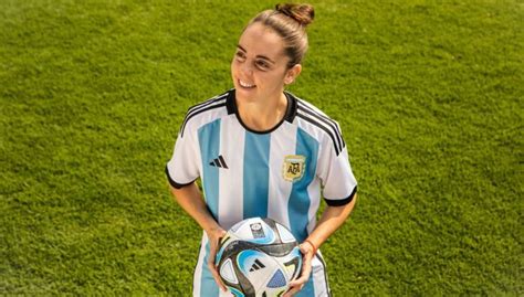 la selección argentina femenina no llevará las tres estrellas en su camiseta el motivo 442
