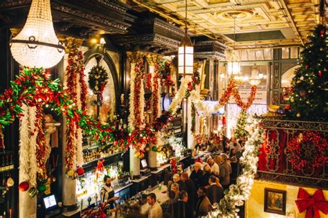 Deck The Food Halls Nyc Restaurants With Amazing Christmas Decorati