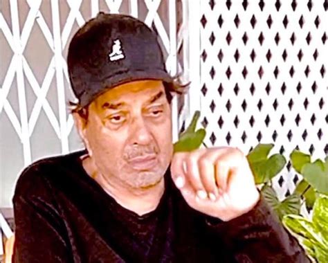 Legendary Actor Dharmendra Shares Tearful Post In Support Of Protesting