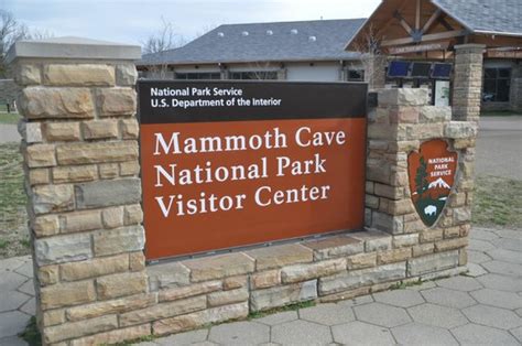 Inside Visitor Center Picture Of Mammoth Cave National Park Mammoth