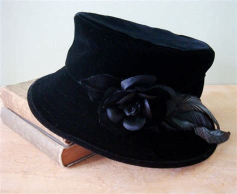 Vintage Black Velvet Hat Plaza Suite Black Velvet Hat By Betmar With
