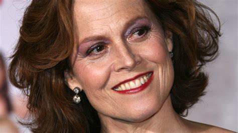 Sigourney Weaver Explains How She Found Kiri S Voice In Avatar The Way Of Water