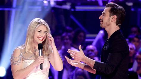Kurz vor ihrem auftritt in der liveshow von florian silbereisen setzt beatrice egli noch einen drauf. Florian Silbereisen und Beatrice Egli: Ja, es stimmt ...