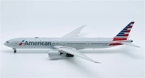 Phoenix Models 04462 Boeing 777 300er American Airlines N729an