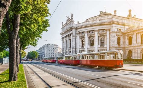 The Best Vienna Walking Tours Sherpa Tours