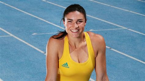 Sprint Hurdler Michelle Jenneke Is More Than Just A Pre Race Warmup