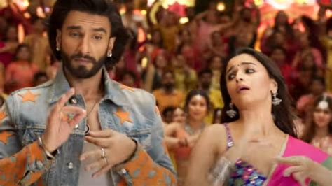 Rocky Aur Rani Kii Prem Kahaani What Jhumka Song Lyrics Starring Ranveer Singh And Alia Bhatt