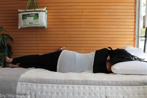 Cons of a memory foam mattresses. Is a Memory Foam Mattress The Right Fit For You; Pros and Cons