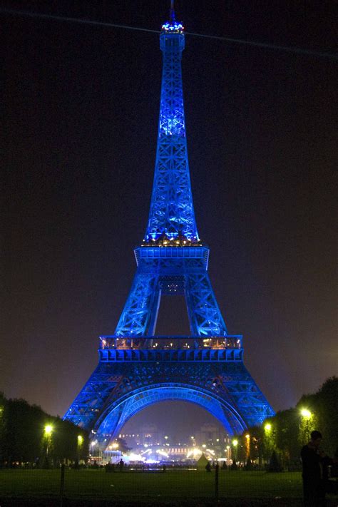 Red White And Blue Eiffel Tribute Tower Wallpaper