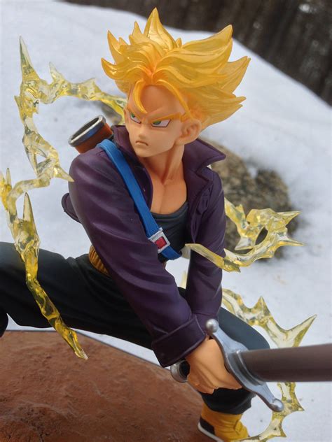 He takes bulma's son trunks as a student and even gives his own life to save trunks's. Figuarts Zero Dragon Ball Z Trunks Review (Bandai Figure ...
