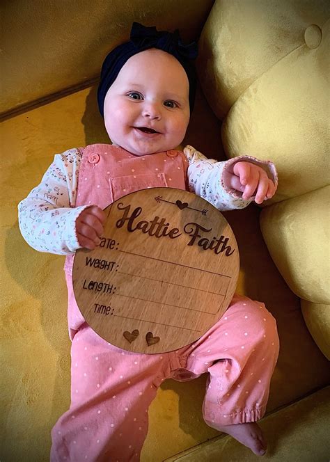 "~Baby Stats Sign~ This handmade wooden sign is the perfect photo prop
