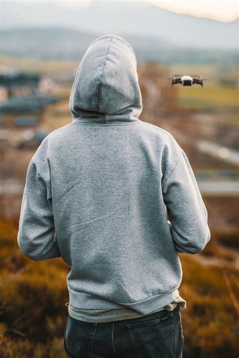 27 Hoodie Pictures Download Free Images And Stock Photos On Unsplash
