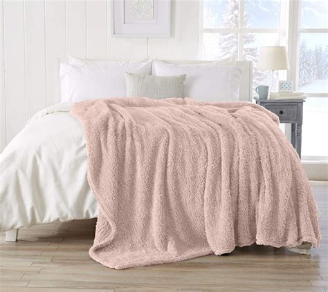 9 Best Summer Blankets Reviewed In Detail Fall 2023
