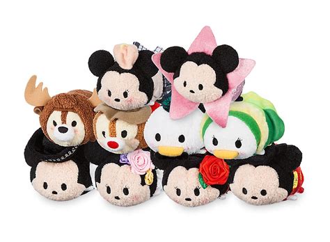 This year's set features eight characters including mickey, minnie, donald, daisy, chip, dale, winnie the pooh, and eeyore. Tsum Tsum City Series II "World Locations" Now Available in U.S. | My Tsum Tsum