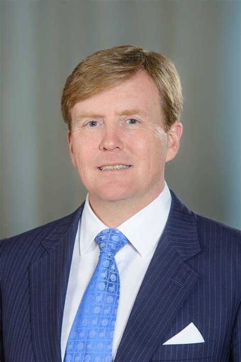 Born 27 april 1967) is the king of the netherlands, having acceded to the throne following his mother's abdication in 2013. Koning Willem-Alexander | Het Koninklijk Huis