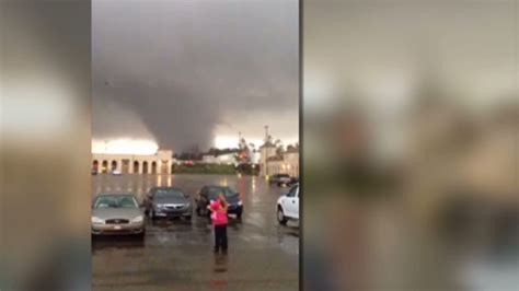 Tornado Tears Through Southern Mississippi Cnn