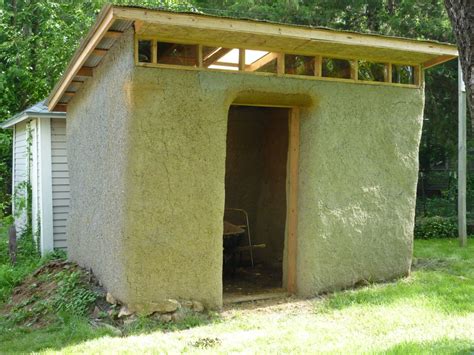 How To Build A Straw Bale Shed Shed Rammed Earth Straw