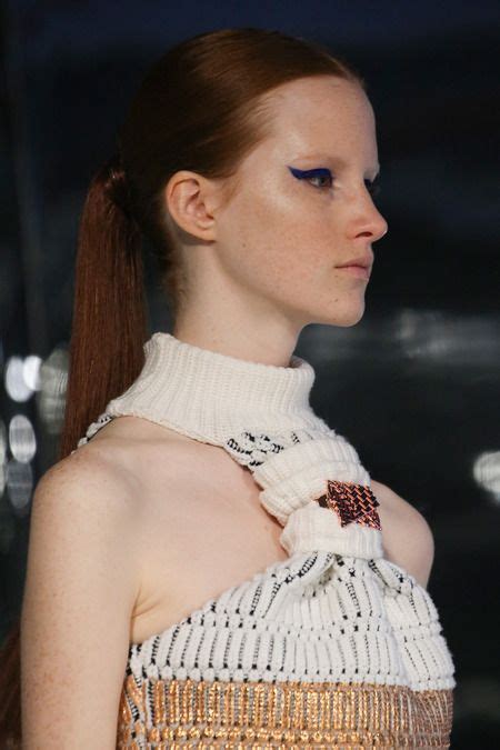 Kenzo Fall 2014 Ready To Wear Collection Redhead Hairstyles Runway