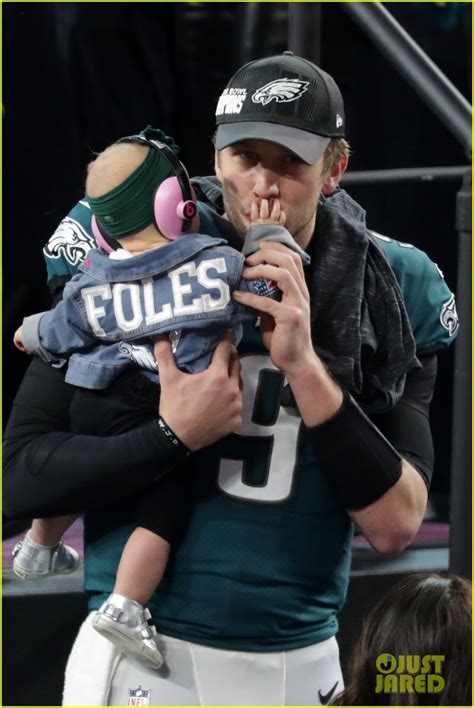 Photo Nick Foles Wife Daughter Super Bowl 01 Photo 4027722 Just