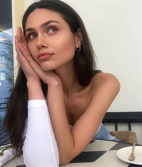 Vika Bronova Beauty Victoria Model