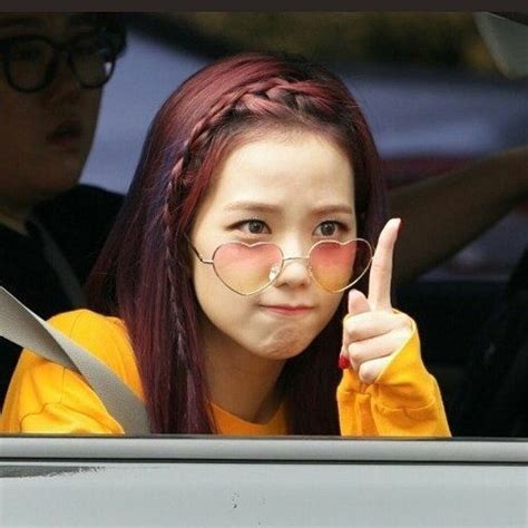 Jisoo may be the eldest member of the group, but according to jennie she. Who is the cutest member of Black Pink? - Quora