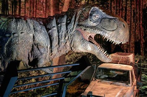 Jurassic World Exhibit Mixes Science With Science Fiction At Field Museum