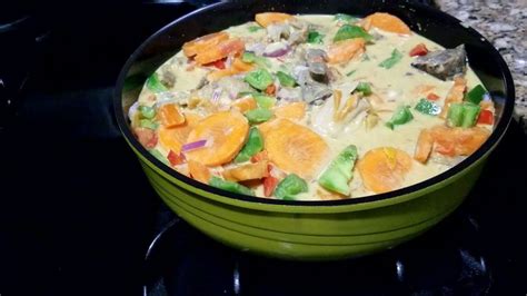 Thai harvest curry with chicken. coconut chicken goat curry sauce - YouTube