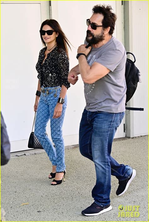 Penelope Cruz And Javier Bardem Fly Out Of Venice After Attending Film