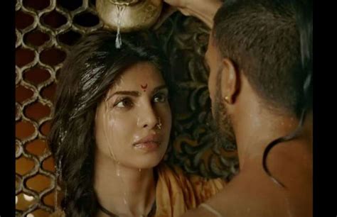 Priyanka Chopra Top 5 Intimate Scenes In Movies बॅालीवुड ही नहीं