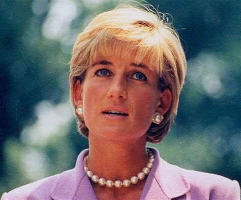 Princess Diana Biography - Facts, Childhood, Family Life & Achievements
