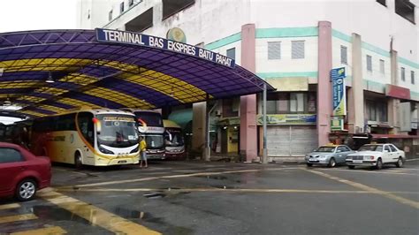 There are several bus services at convenient timings from batu pahat that are available for booking online on catchthatbus or via mobile app which can be downloaded for free on google play or app store. Terminal Bus Ekspres Batu Pahat - YouTube