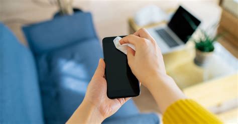 How To Clean Your Phone To Stop Spreading Germs Huffpost Uk Life