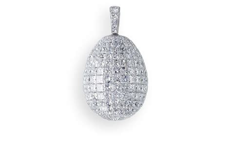 Fabergé Loeuf Diamant The Diamond Egg This Piece Is Set