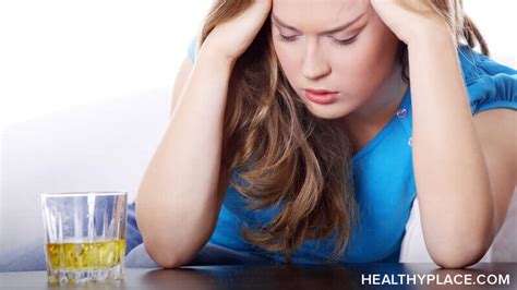 Alcohol Detox And Alcohol Detox Symptoms What To Expect Healthyplace