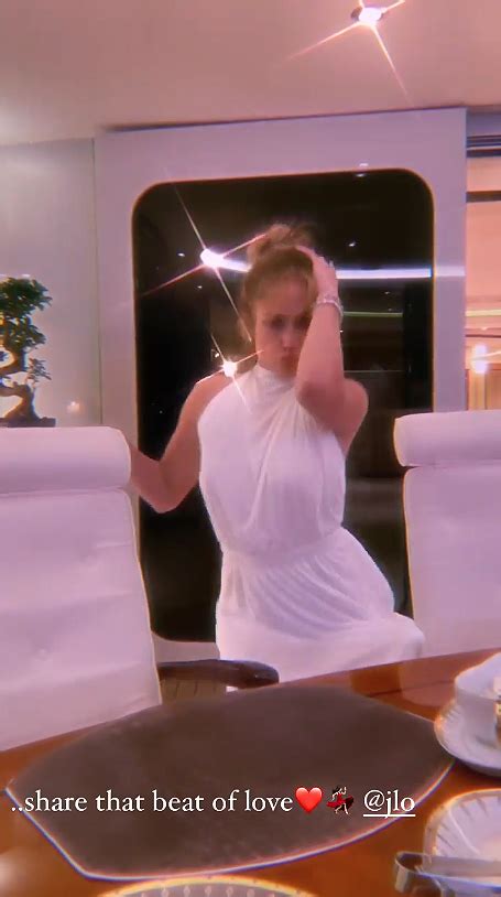 Jlo Dances And Shakes Her Famous Butt On Her 130m Yacht In Friends Intimate Video From Birthday