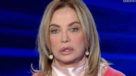 View all simona izzo movies (6 more). Simona Izzo, la verità sulla malattia invalidante: 'Avevo ...
