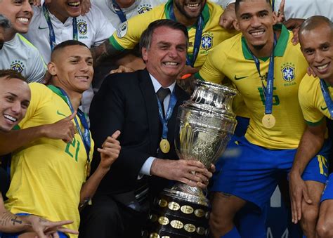 Copa América Jair Bolsonaro Vaticinó La Victoria De Brasil Y Chicaneó