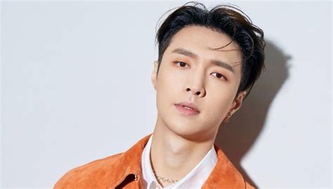 Lay (EXO) - Bio, Profile, Facts, Age, Height, Girlfriend, Ideal Type