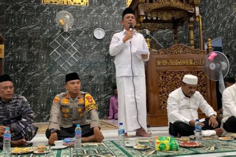 Gubernur Ansar Ajak Umat Muslim Karimun Tingkatkan Ketaqwaan Di Safari