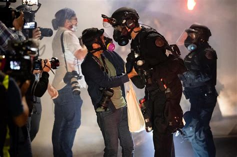 Detenidas Más De 50 Personas Durante Protestas Contra La Violencia