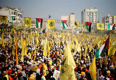 Fatah Celebration In Gaza Signals Easing Of Rift With Hamas The New York Times