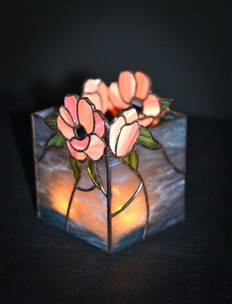 33 Lovely Stained Glass Candle Design Ideas Housedcr Поделки из крашеного стекла Свинцовое