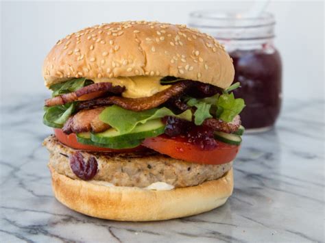 Build Your Own Canadian Cranberry And Herb Turkey Burgers Recipe